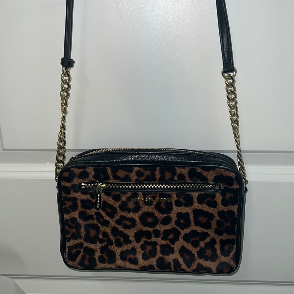 Michael Korda Crossbody